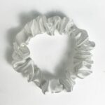 Xuxinha Branca de Cetim Anti Frizz e Quebra - SLIM