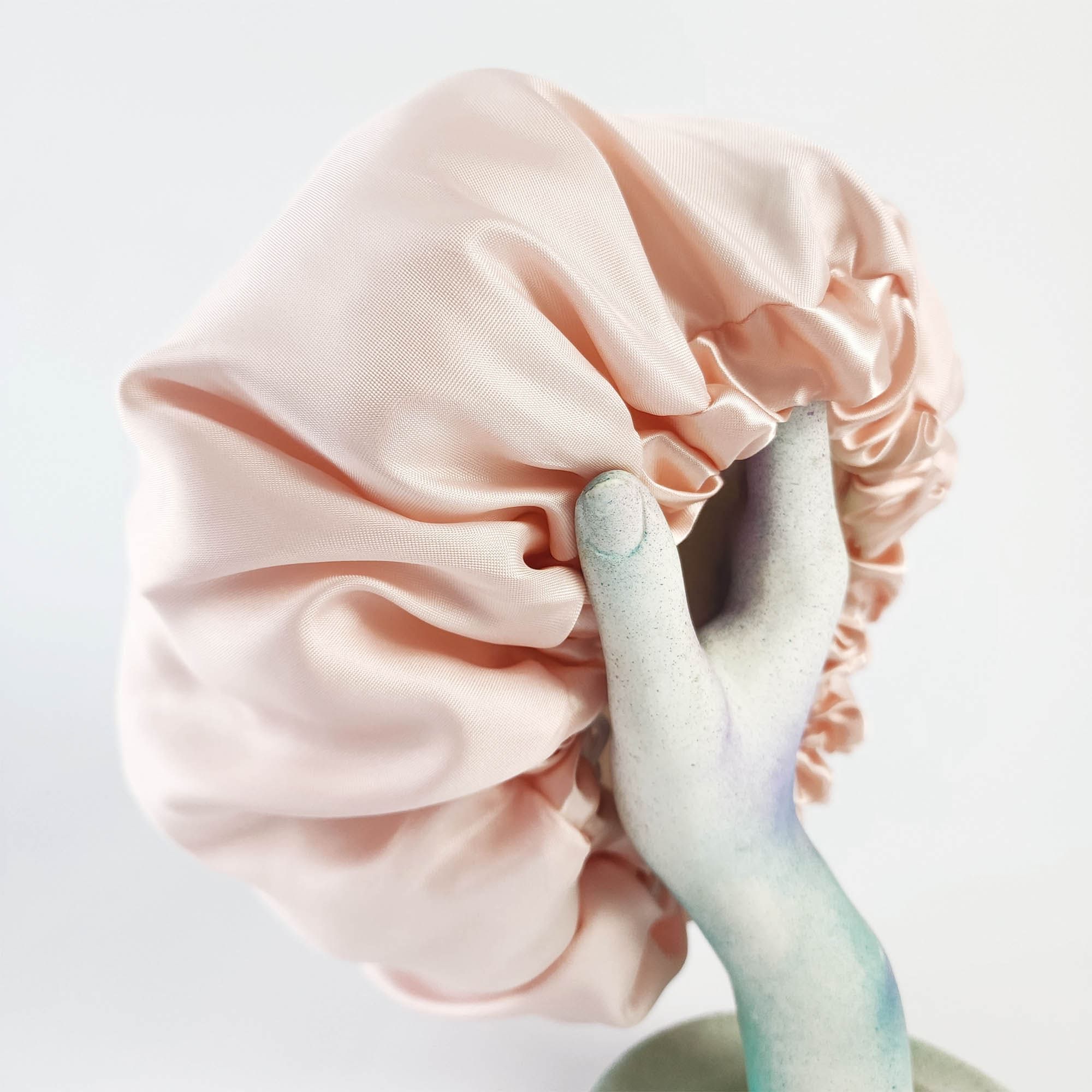 1.jpg Touca Rosa Pastel POP de Cetim Anti Frizz com Elástico Ajustável - CAMADA UNICA Tamanho:M - Imagem 1