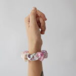 Xuxinha Tie Dye de Cetim Anti Frizz