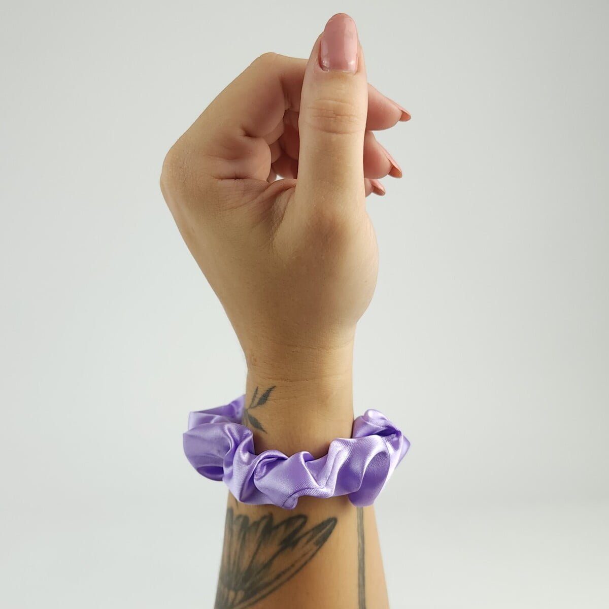 20231006_145553.jpg Xuxinha Lilás de Cetim Anti Frizz - Imagem 1