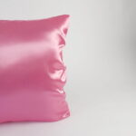 Fronha ROSA CHICLETE POP  50cm x 65cm | Soulta - Imagem 2