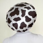 Touca Vaquinha de Cetim Anti Frizz com Elástico Ajustável | Soulta - Imagem 3