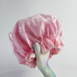 Touca de banho e umectação â€“ Impermeável e com forro de cetim - Rosa Bebe G - Imagem 6